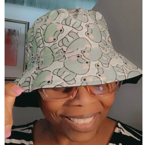 Graphic Reversible Lightweight Multicolor Frog Pattern Bucket Hat One Size - Picture 1 of 7